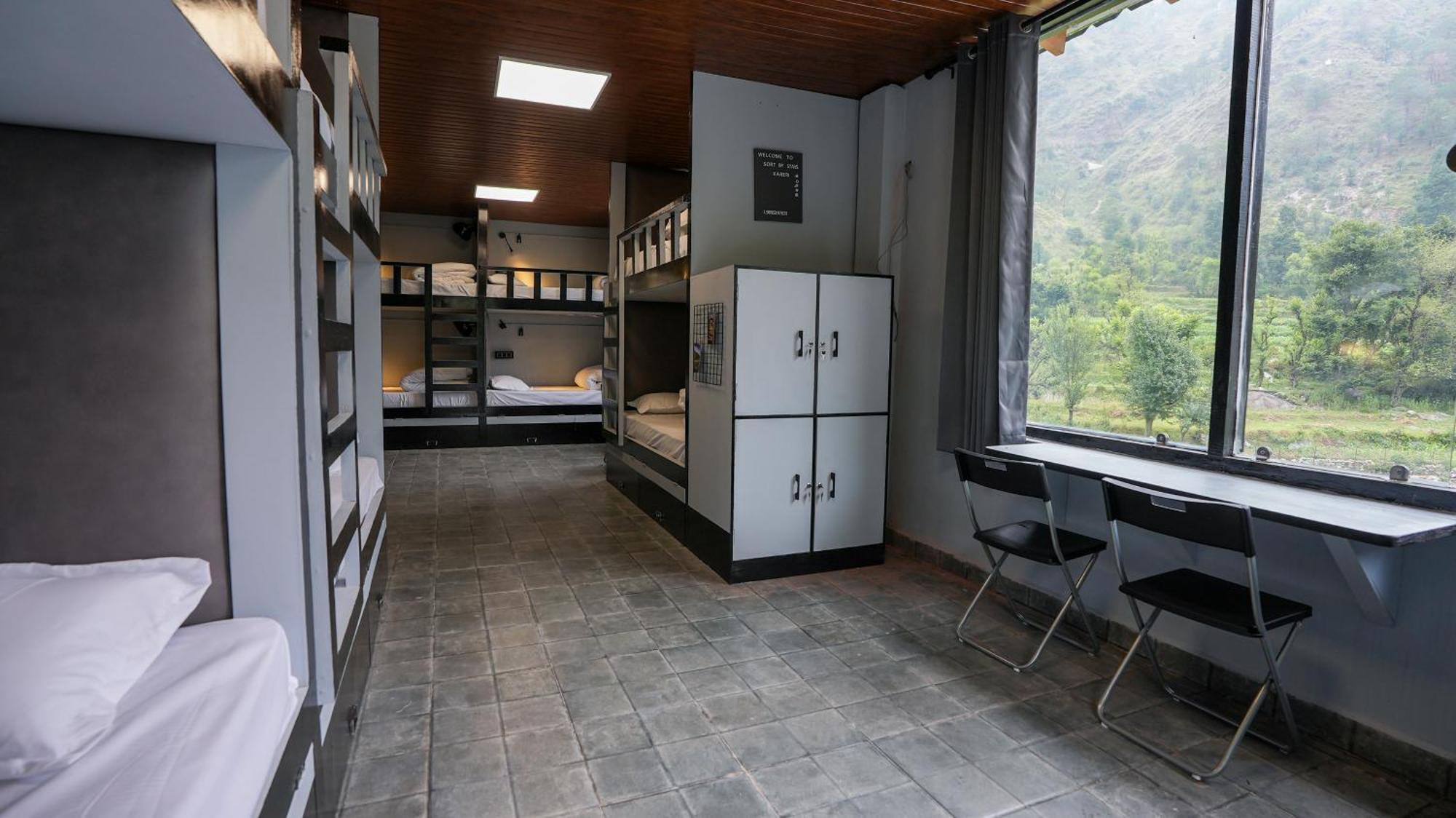 Sort By Stays, Kareri Дармсала Экстерьер фото