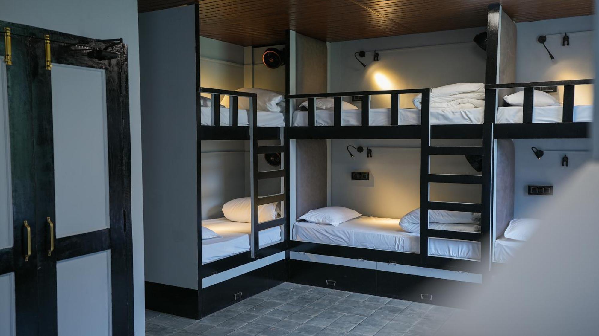 Sort By Stays, Kareri Дармсала Экстерьер фото